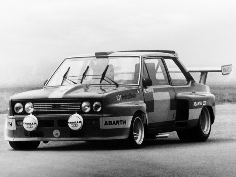  Fiat Abarth 131 Mirafiori Evoluzione (SE031) 1975 года  (фото 1 из 3)